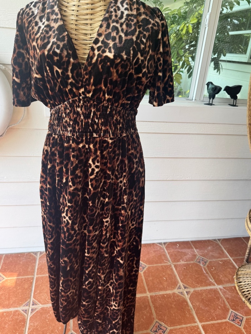 Sissyaki Dress Leopard Velvet Long Length Short Sleeve Front Slit Large NWT